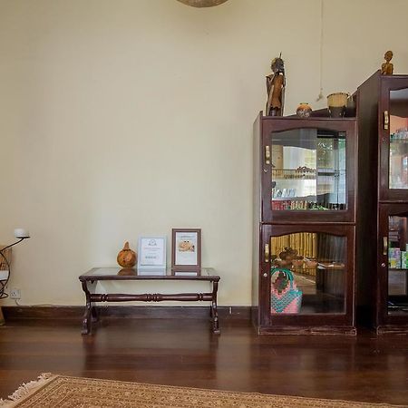 2 Friends Guest House Jinja Exterior photo