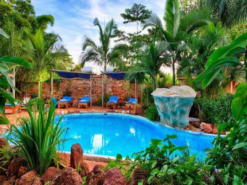 2 Friends Guest House Jinja Exterior photo