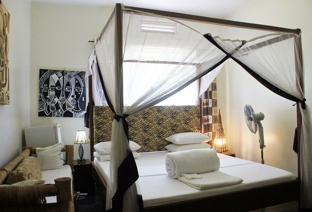 2 Friends Guest House Jinja Exterior photo